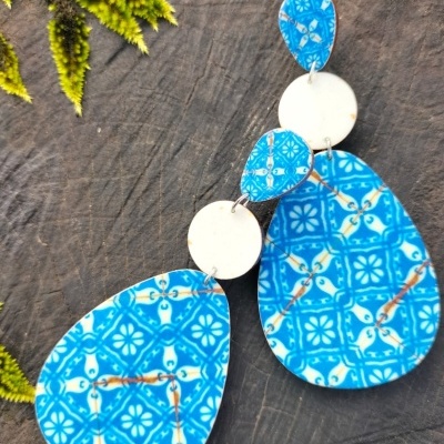 Brincos grandes triplos azul