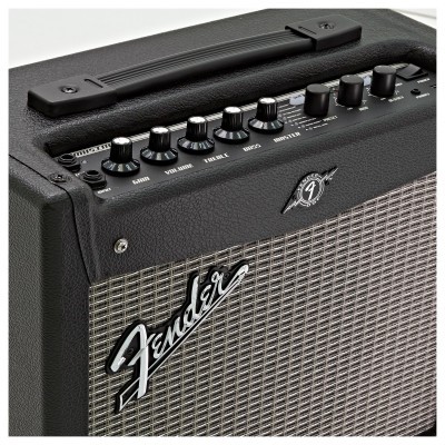 Fender Mustang I V2