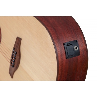 SOUNDSATION CODY DNCE-NT Dreadnought Cutaway c/preamp