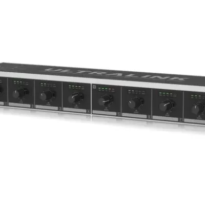 Behringer DS2800 2 entradas e 8 saídas