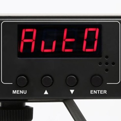 BEAMZ PARTY BAR3 MULTI LED RGBW COM TRIPÉ  4 PAR