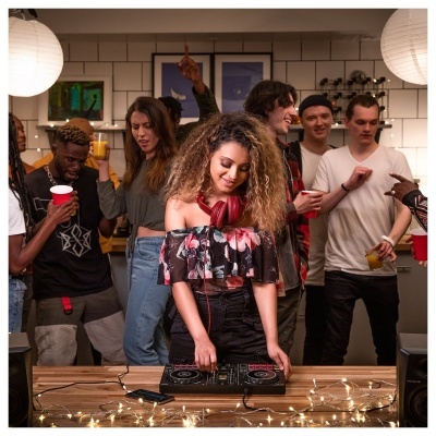 Pioneer DJ DDJ-200 Smart DJ Controller