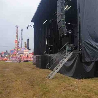 MAK12 satélite line array