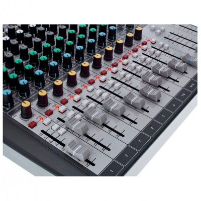 Soundcraft Signature 12MTK