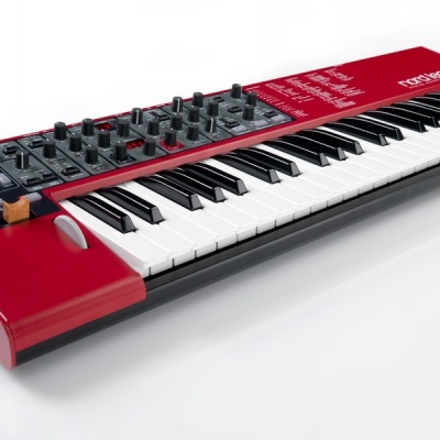 Clavia Nord Lead A1