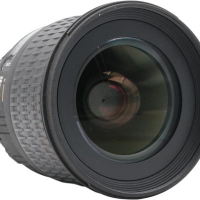 Objetiva Sigma para Nikon 28mm f/1.8 Macro