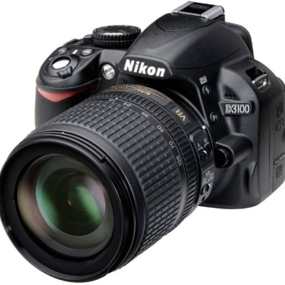Câmara Nikon D3100