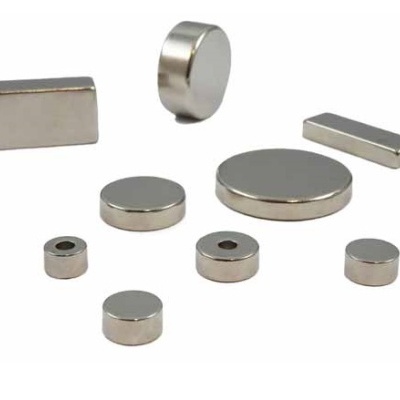 Ímans neodímio