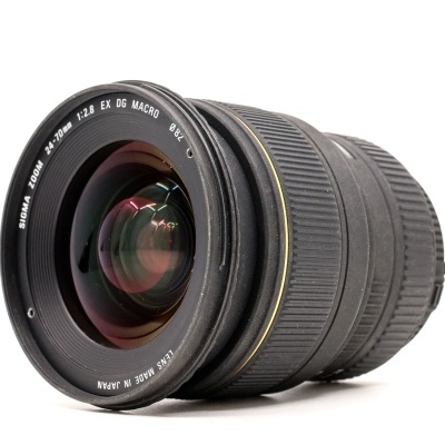 Objetiva Sigma para Nikon 24–70mm f/2.8 Macro