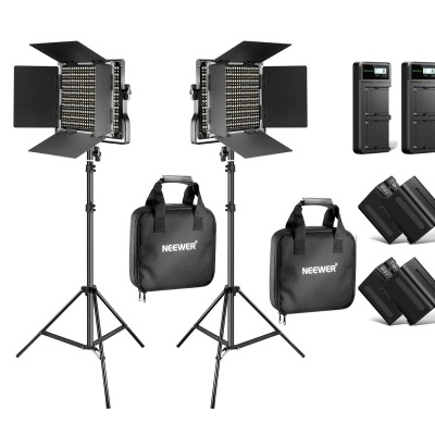 Iluminadores LED CRI 97+ 3200 a 5600K com baterias incluídas