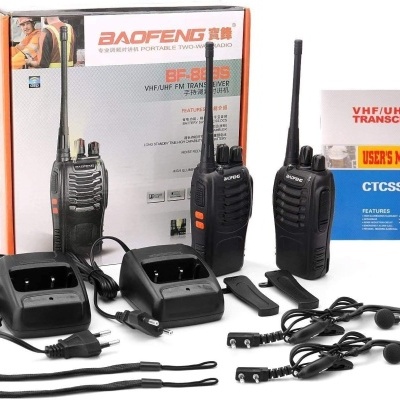 2 Walkies Talkies 16 canais, bateria, rádio com auricular