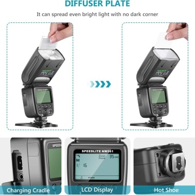 Flash fotográfico preto com placa difusora e painel LCD visível