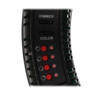 Painel preto com botões vermelhos, luzes LED e texto DIMMER COLOR