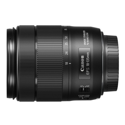 Canon EF-S 18-135mm f/3.5-5.6 USM