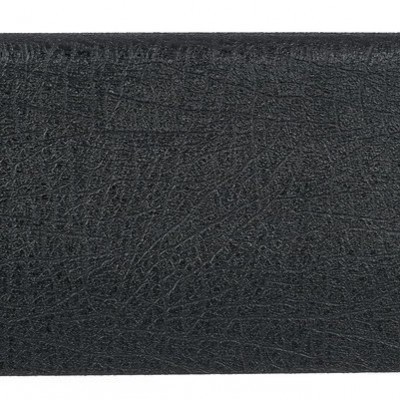 Base preta texturizada de amplificador com quatro apoios de borracha e parafusos visíveis