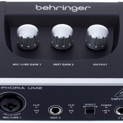 Behringer U-Phoria UM2