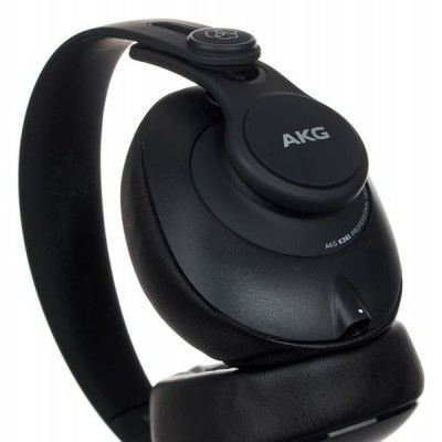 AKG K-361