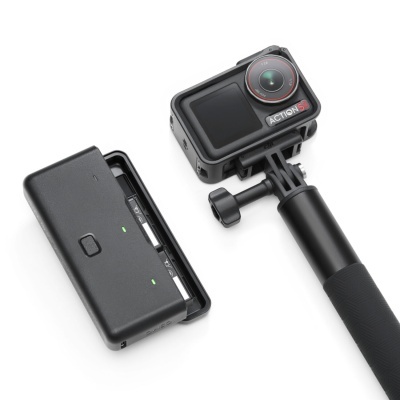 DJI Osmo Action 5 Pro Adventure Combo Diving Kit