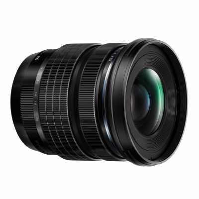 Objetiva fotográfica preta com vidro frontal destacado