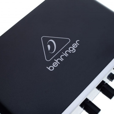 Behringer U-Phoria UMC22