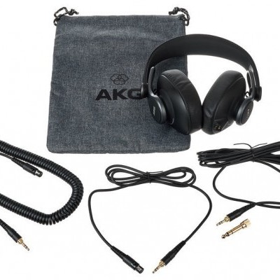 AKG K-371