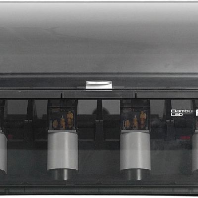 Dispositivo tecnológico com quatro compartimentos e tampa transparente