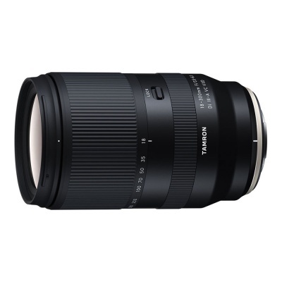 Tamron 18-300mm f/3.5-6.3 Di III-A VC VXD Fujifilm X-mount