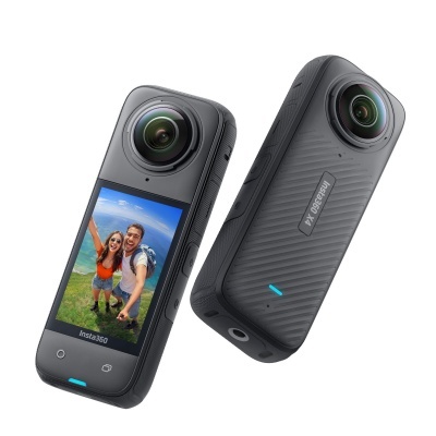 Insta360 X4