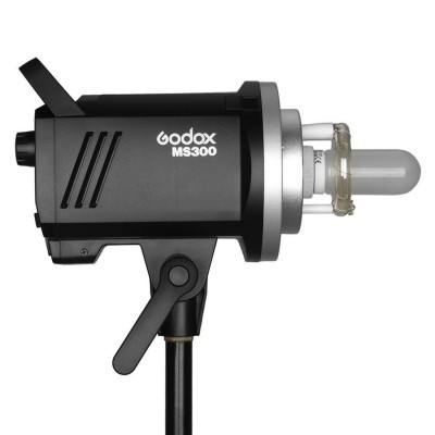 Godox MS300-D 3-Monolight Kit Godox MS300-D 3-Monolight Kit