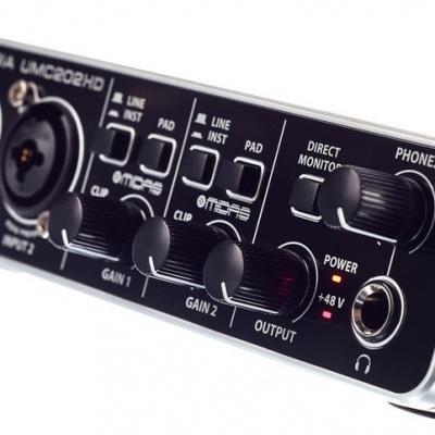 Behringer U-Phoria UMC202HD