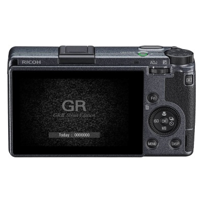 Ricoh GR III Street Edition Kit câmera compacta preta