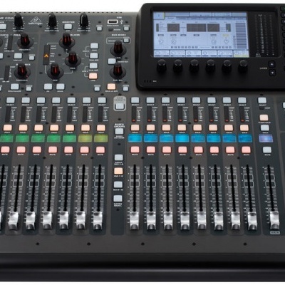 Behringer X32 Compact