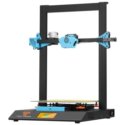 Impressora 3D preta e azul com painel tátil amarelo