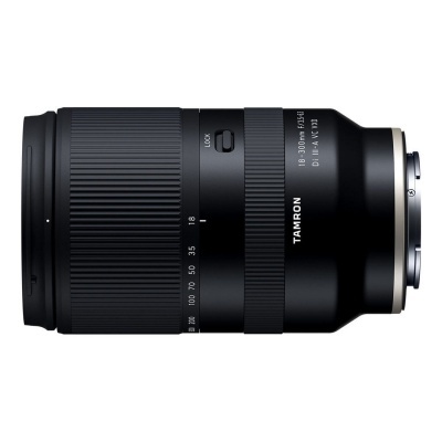 Tamron 18-300mm f/3.5-6.3 Di III-A VC VXD Sony E-mount
