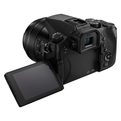 Panasonic Lumix DMC-FZ2000