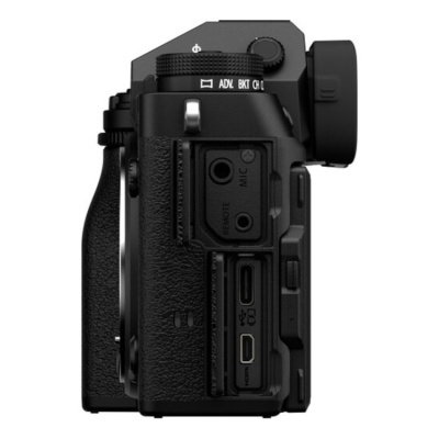 Lado da câmara fotográfica preta com botões e entradas diversas