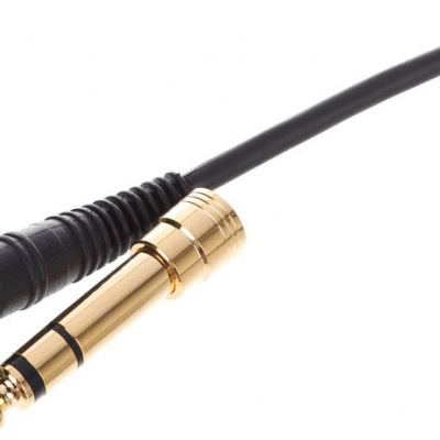 Cabo adaptador de áudio com conectores jack 3,5 mm e 6,35 mm dourados