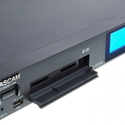 Tascam SS-R250N