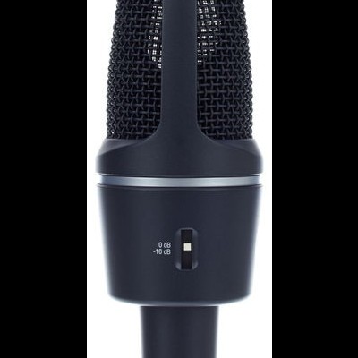 AKG C3000
