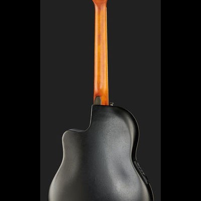 Guitarra acústica traseira com corpo preto fosco e braço castanho