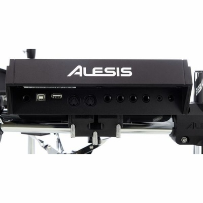 Painel traseiro preto de equipamento eletrônico ALESIS com entradas diversas