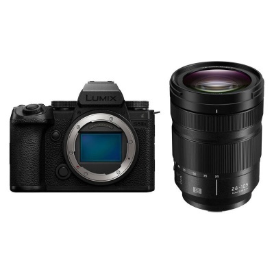 Panasonic DC-S5 Mark II X + 24-105mm f/4 Panasonic DC-S5 Mark II X + 24-105mm f/4