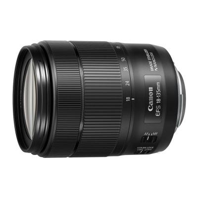 Canon EF-S 18-135mm f/3.5-5.6 USM