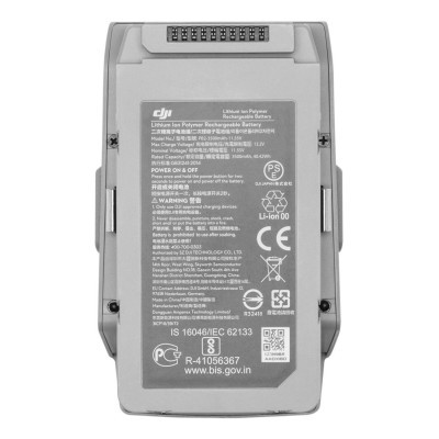 Bateria recarregável DJI cinzenta com texto técnico e símbolos de certificação.