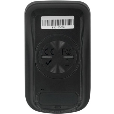 Parte traseira de dispositivo eletrónico preto com código de barras e símbolos CE e FCC