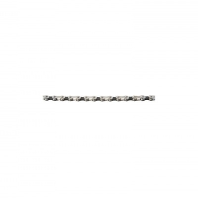 Corrente metálica prateada em linha