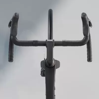 Trek Madone SL 6 Gen 8, Preto