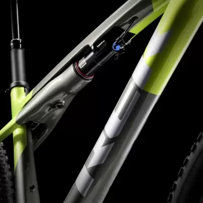 TREK Supercaliber SL 9.7 XT Gen 2 M/L TREK Supercaliber SL 9.7 XT Gen 2 M/L