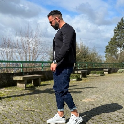 Blusão slim fit preto