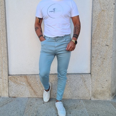 Calça de sarja com elastecidade